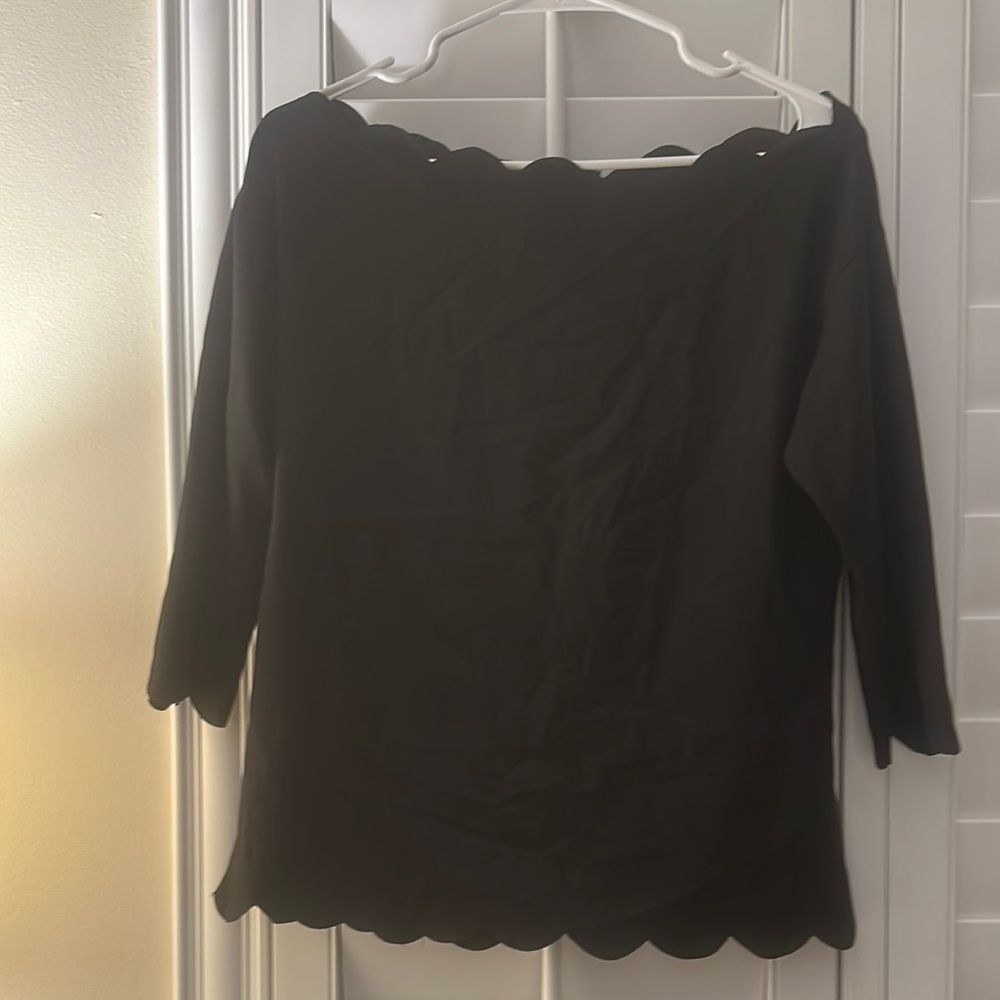 Black Scalloped Hem Blouse